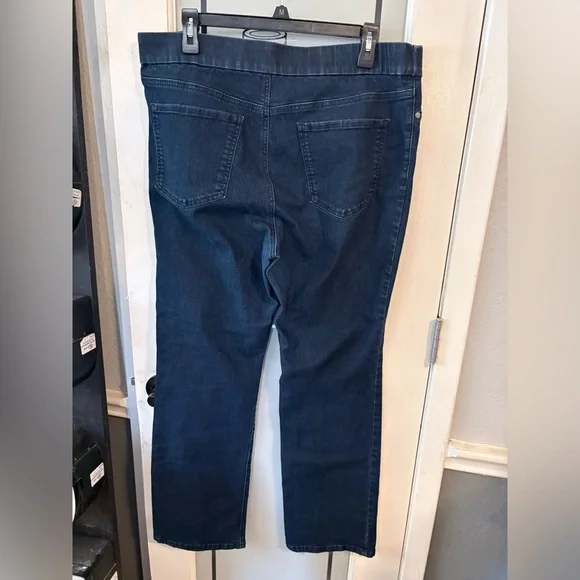 đź‘– Kim Rogers Dark Wash Pull-On Stretch Jeans | Size 16 | Classic Fit - Picture 3 of 5